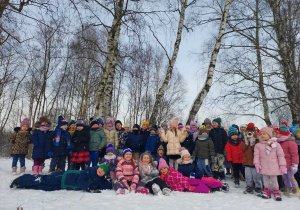 Zdjęcie grupowe wszystkich przedszkolaków