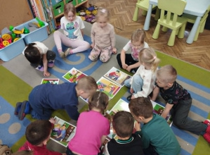 Projekt edukacyjny "Czuciaki" w grupie Krasnoludki. "Tremek".
